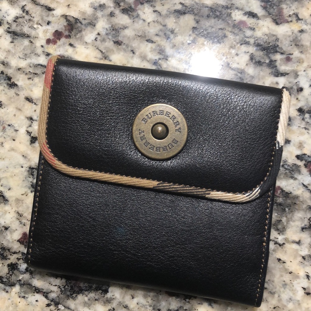 Burberry wallet black EUC
